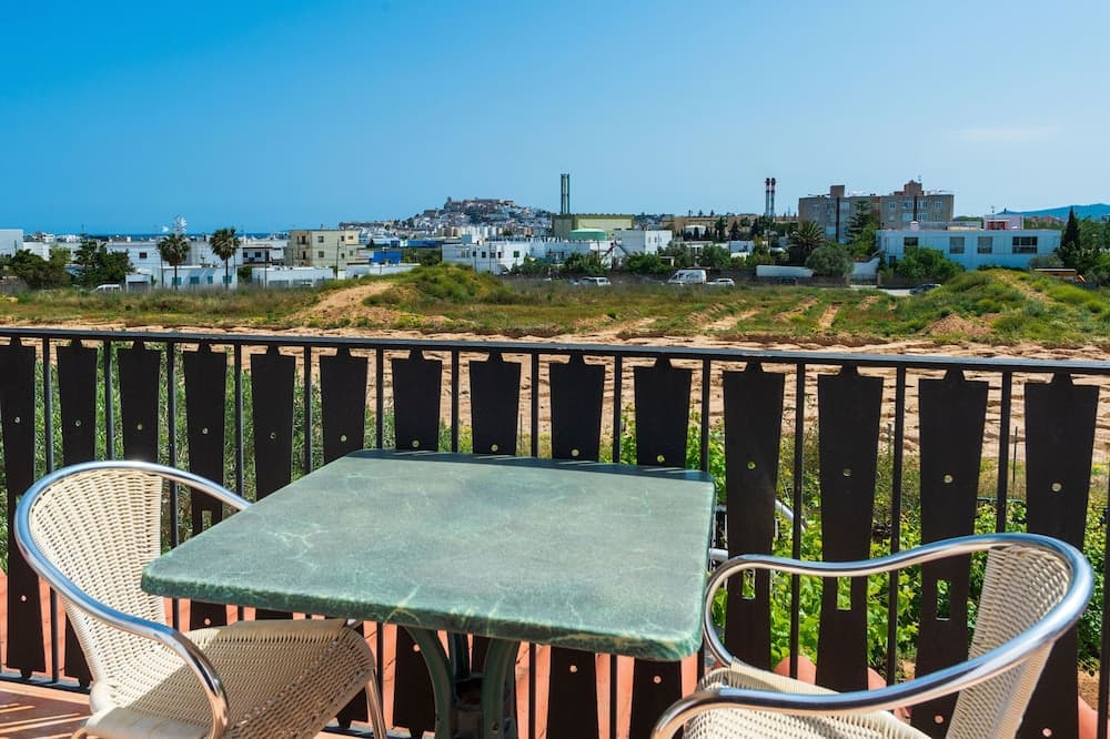 Casa en Ibiza - vistas Dalt Vila — 4