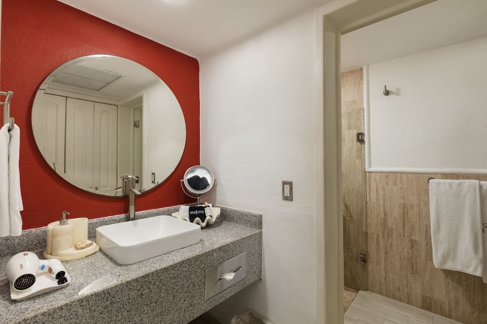Marina Fiesta Resort & Spa — 27