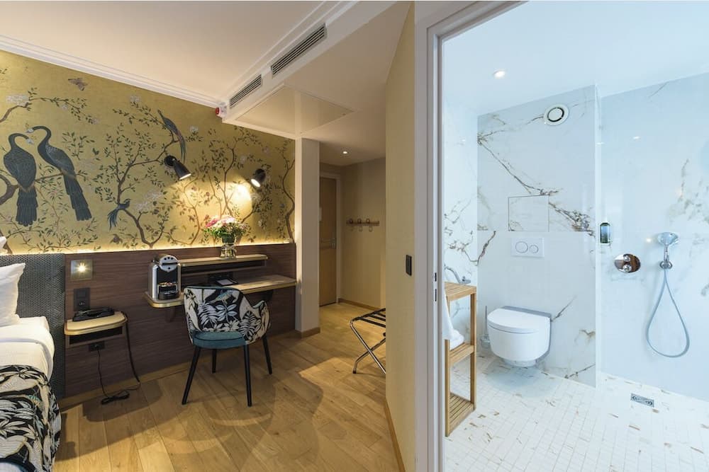 Hôtel Tourisme Avenue — 4