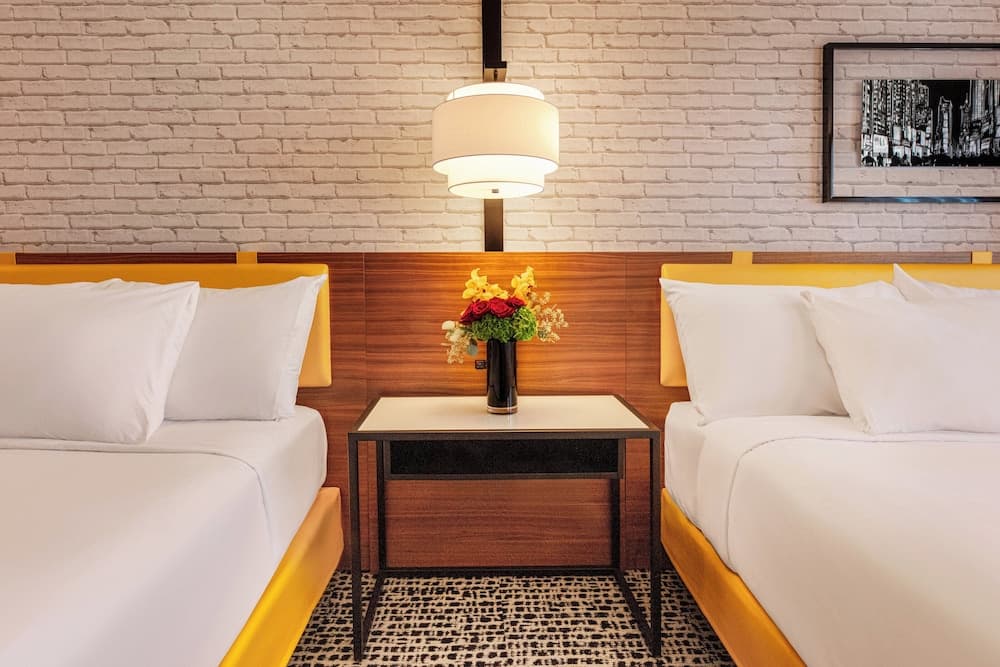New York-New York Hotel & Kasino — 5