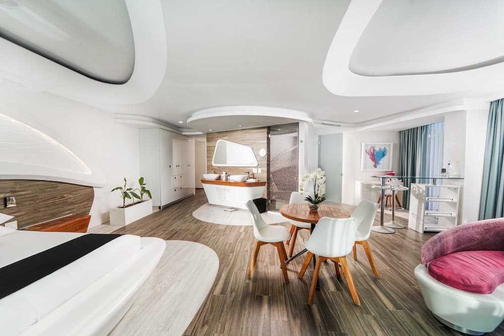 The Carmen Hotel - Ocean Front — 27