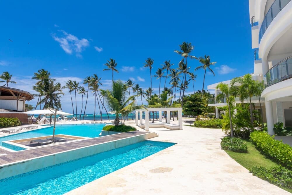 Stylish 3-bedroom Apartment Near the Bavaro Beach — 24