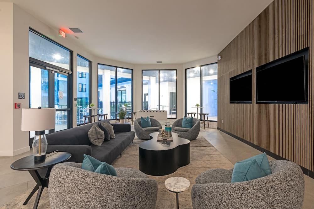 Landing Tampa Westshore — 4