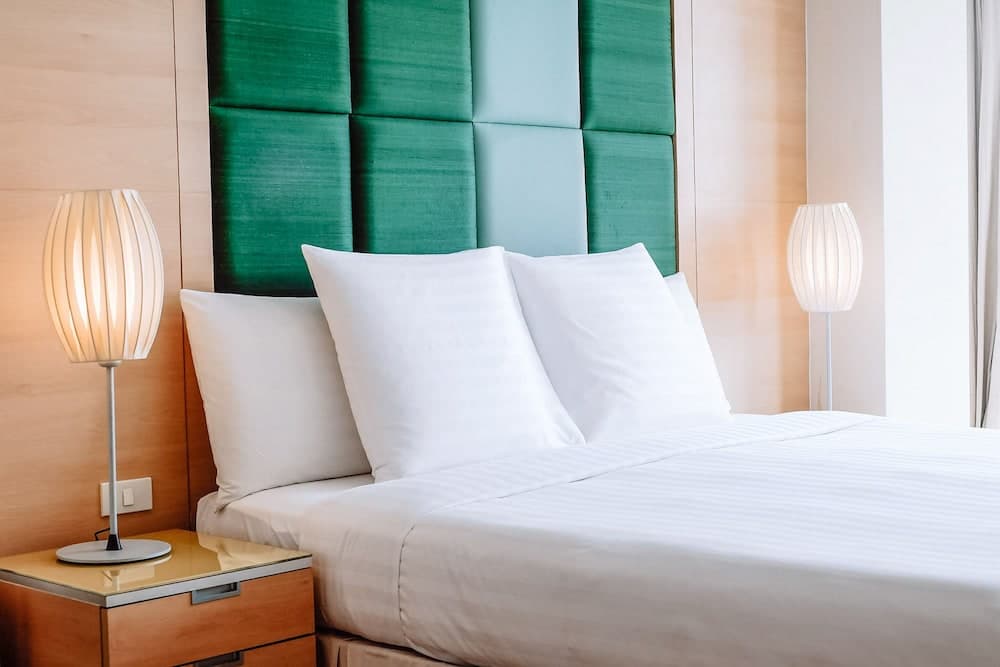 Urbana Langsuan Hotel — 14