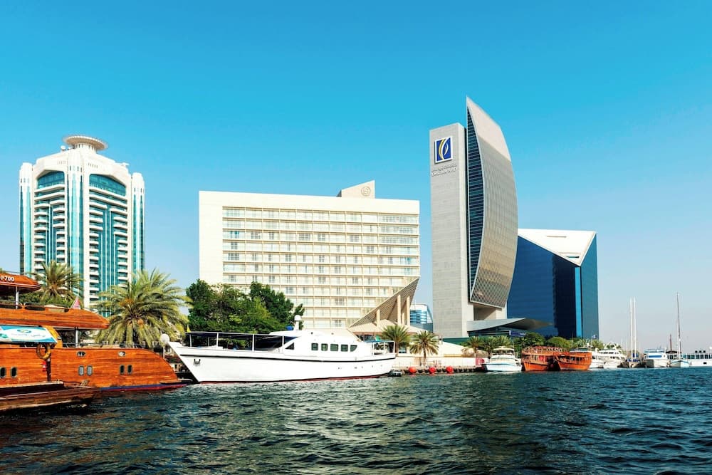 Sheraton Dubai Creek Hotel & Towers — 1