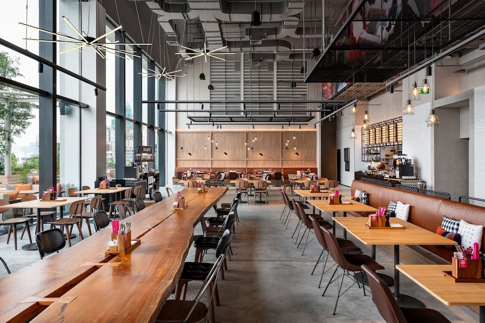 Moxy Bangkok Ratchaprasong — 13