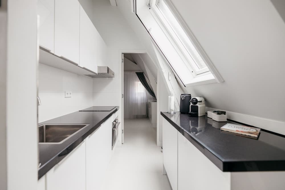 YAYS Amsterdam Salthouse Canal by Numa — 22