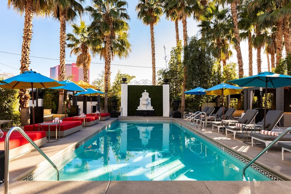 Lexi Las Vegas — 1