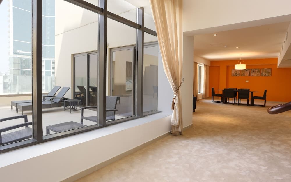 Ramada Hotel e Suite by Wyndham Dubai JBR — 15