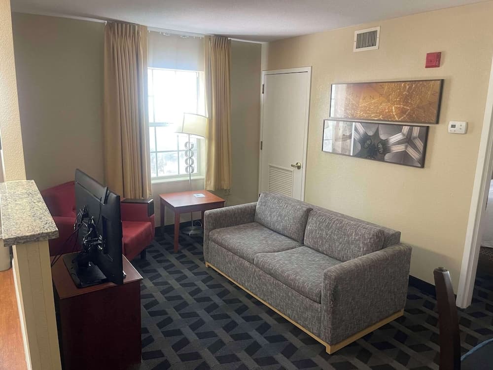 MainStay Suites Tampa Moffitt-USF — 12