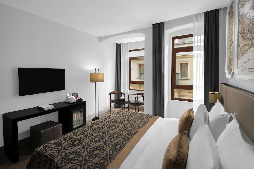 Akka Suites Taksim — 19