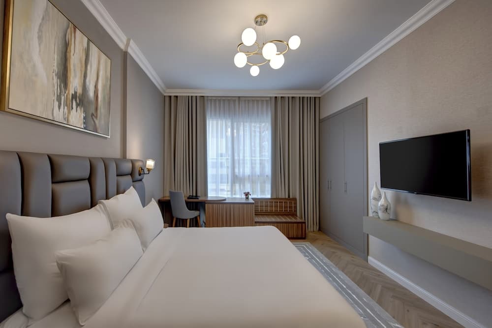Royal Regency Suiten — 18