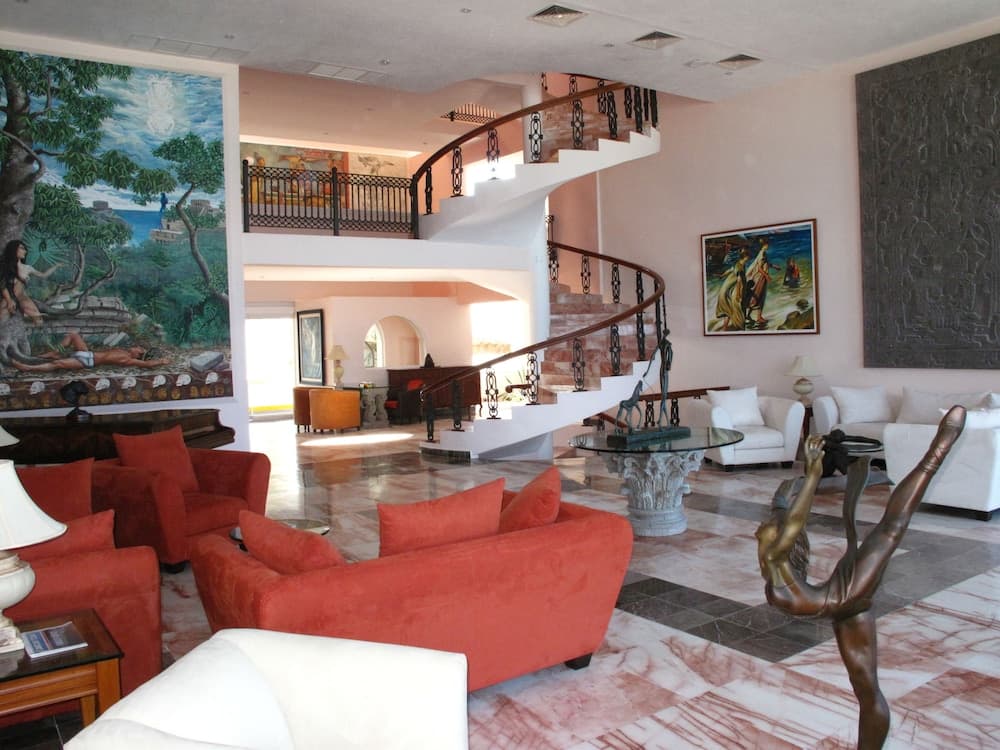 Hotel y Museo Casa Turquesa — 10
