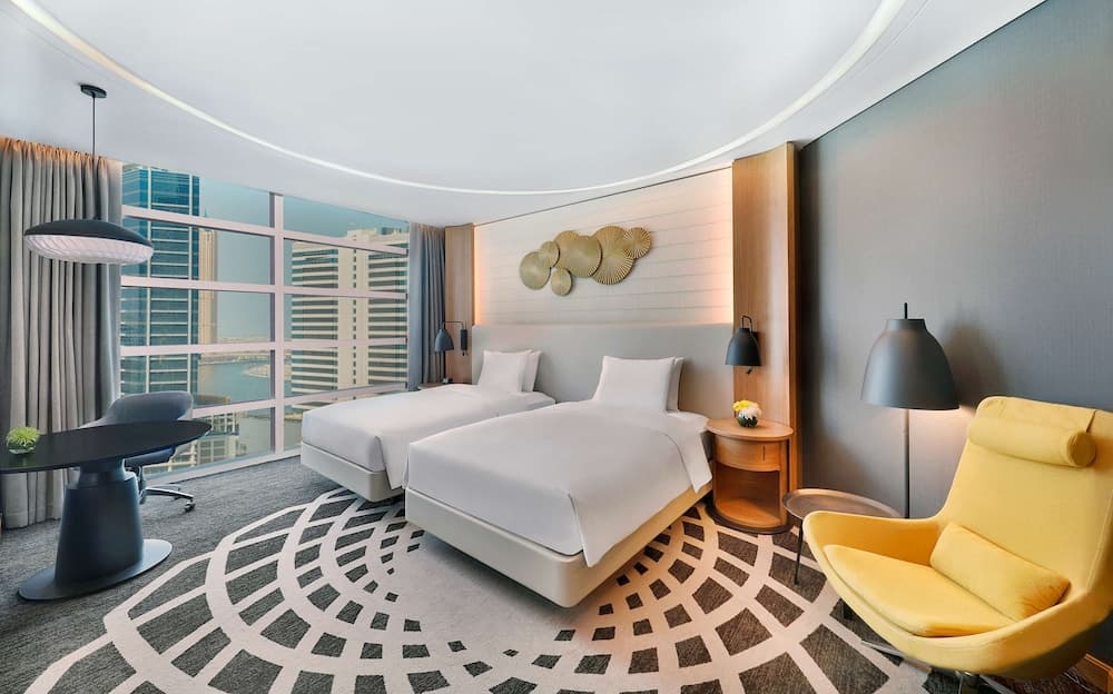 DoubleTree by Hilton Dubai - Business Bay — 4