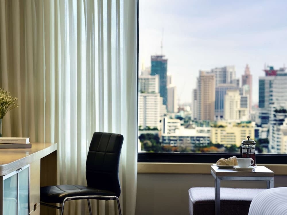 Grand Mercure Bangkok Atrium — 21