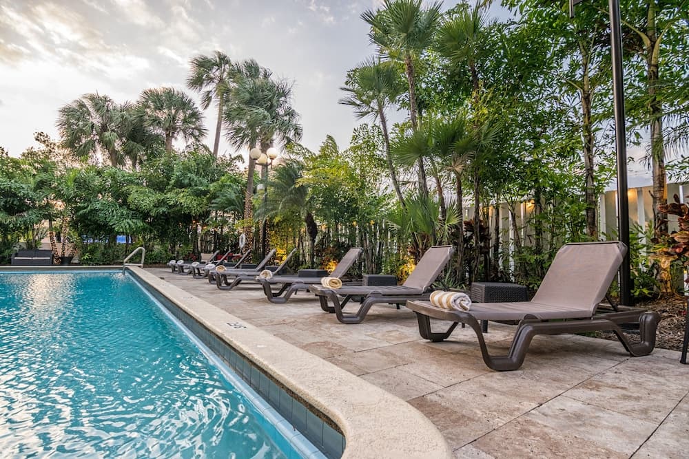 Regency Miami Flughafen Hotel by Sonesta — 13