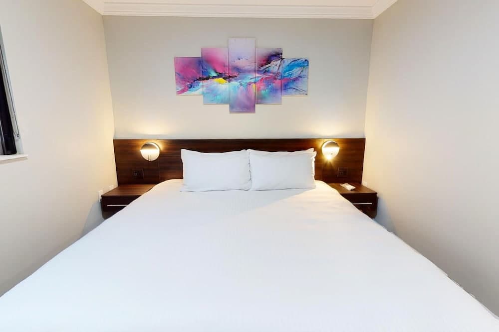 Nuvo Suites Hotel — 17
