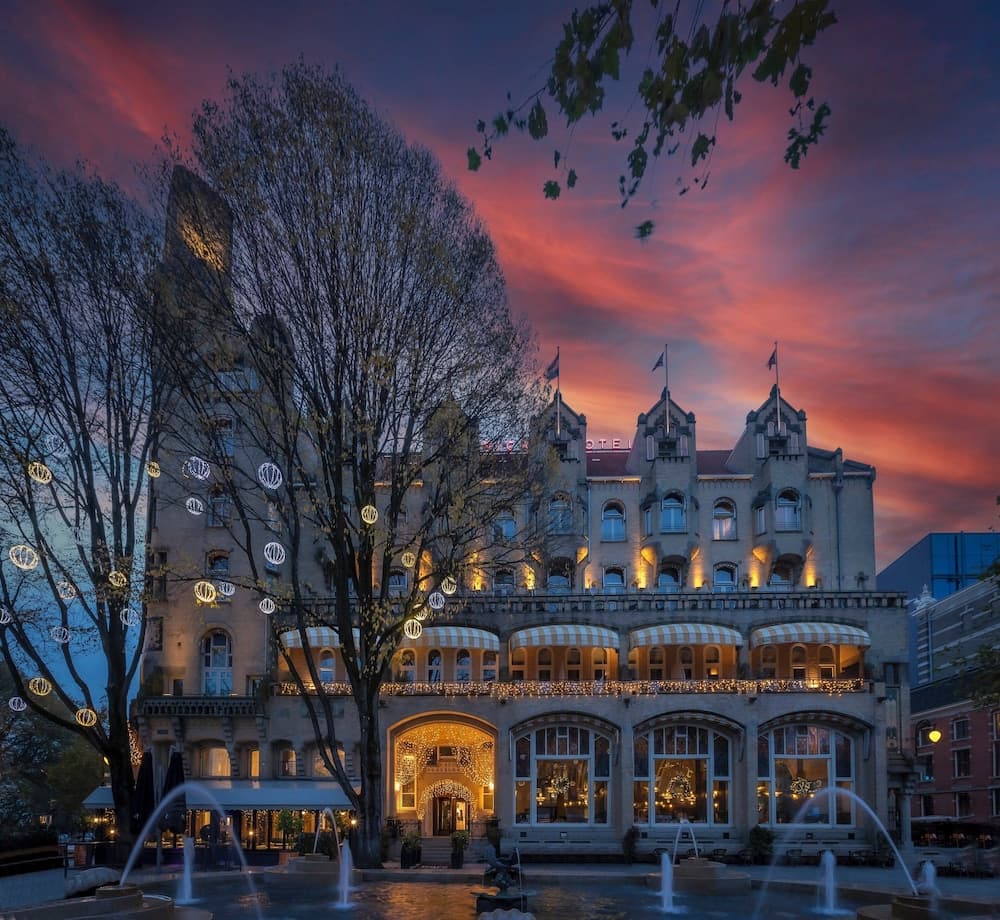 Clayton Hotel Amsterdam American — 1