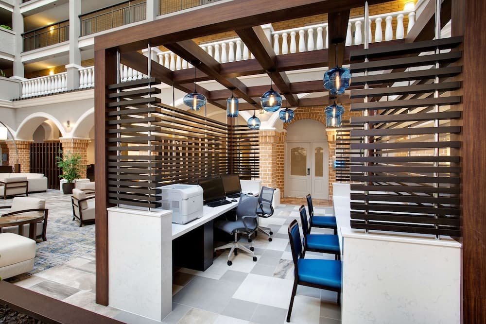 Embassy Suites by Hilton Orlando International Dr Conv Ctr — 23