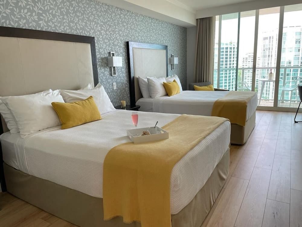 Miami Vacation Rentals - Coconut Grove — 11