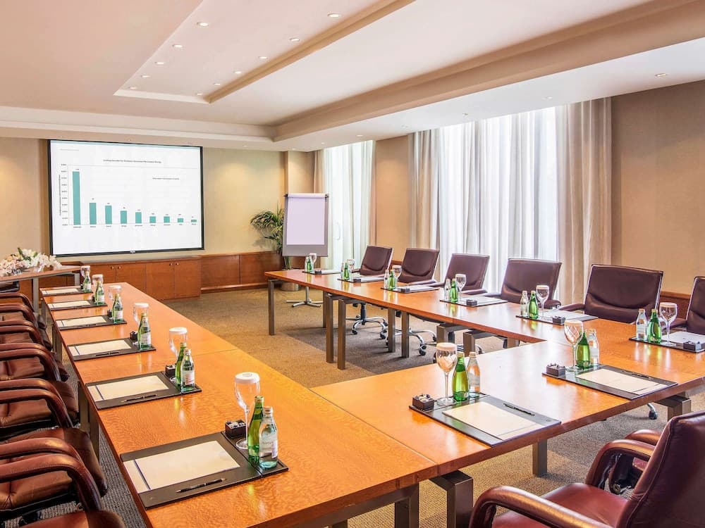 Swissôtel Al Murooj Dubái — 22