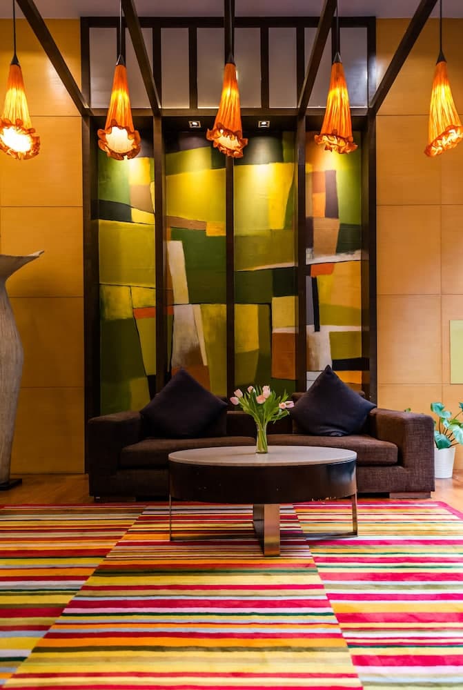 Urbana Langsuan Hotel — 4
