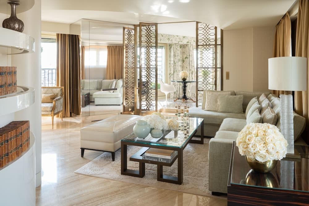 Four Seasons Hotel George V — 2
