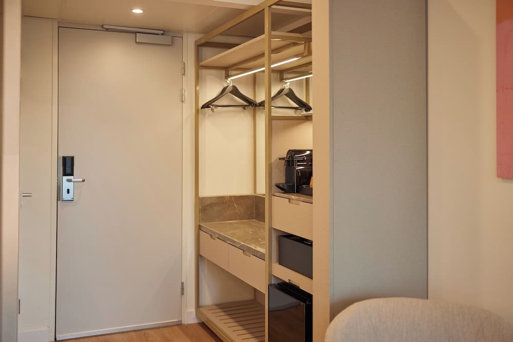 Westcord Art Hotel Amsterdam 4 — 5
