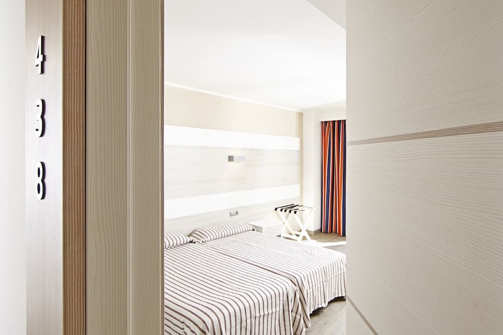AHOI! Urban Beach Hotel — 13