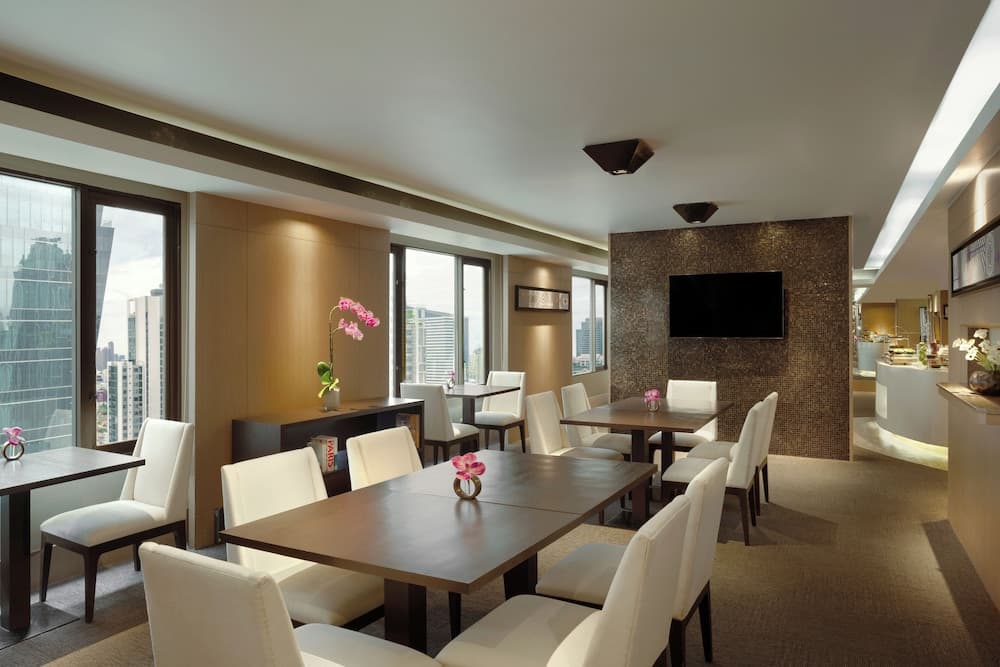 Avani Ratchada Bangkok Hotel — 17
