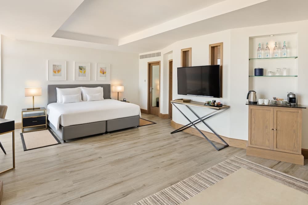 JA Beach Hotel, Dubai — 6