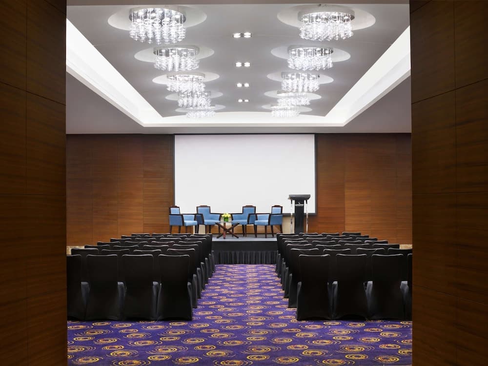 Mövenpick Hotel Jumeirah Beach — 26