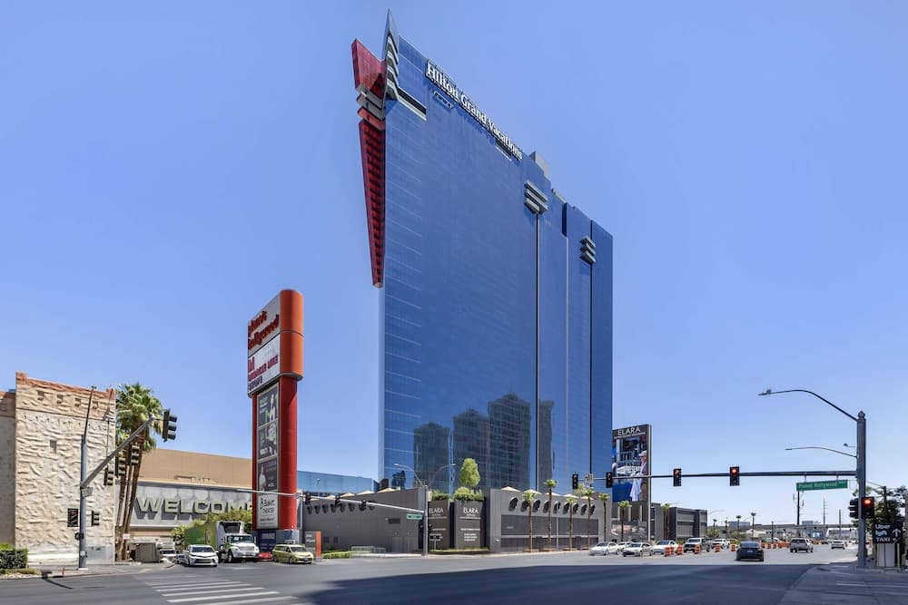 Hilton Grand Vacations Club Elara Center Strip Las Vegas — 10