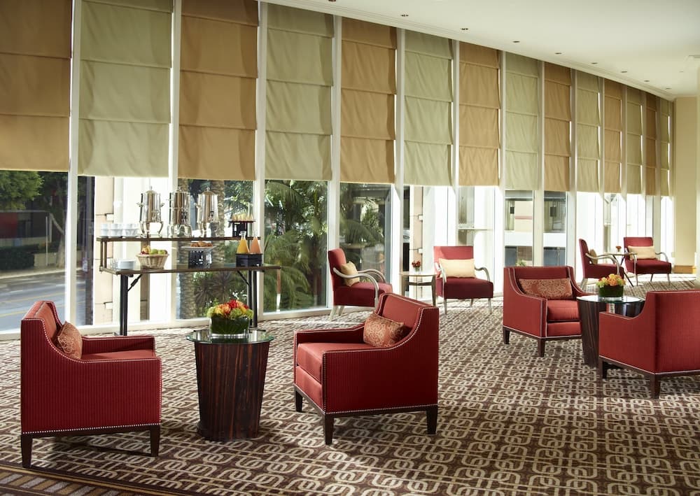 Omni Los Angeles Hotel en California Plaza — 7