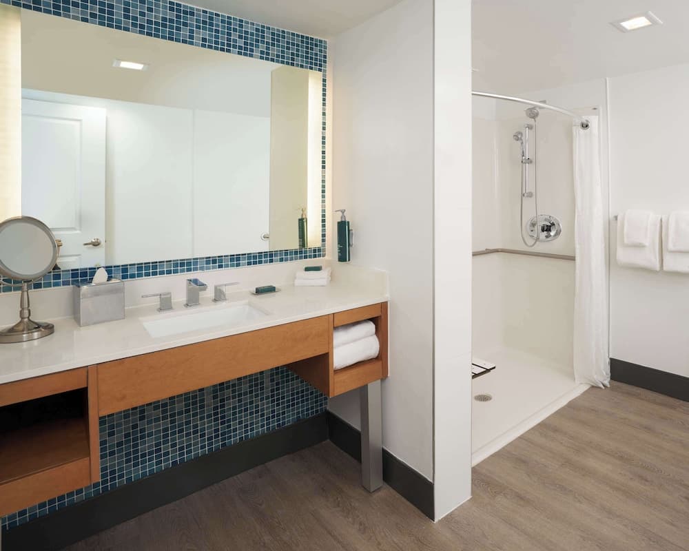 DoubleTree by Hilton Miami Norte I-95 — 13