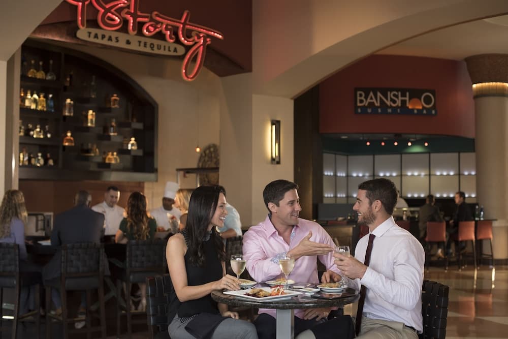Rosen Centre Hotel — 16