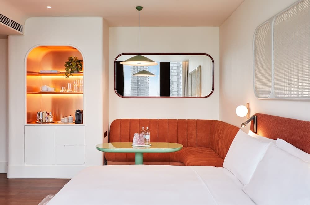 The Standard, Bangkok Mahanakhon — 9