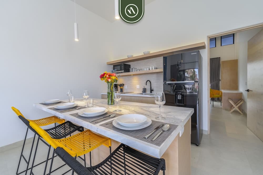 Tower 605 by Naya Homes — 2