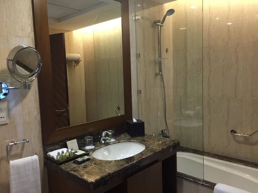 La Suite Dubai Hotel & Apartments — 29