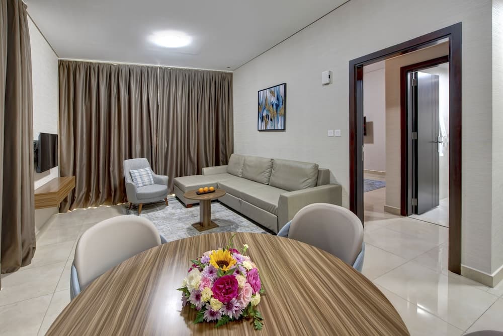 Royal Regency Suiten — 3
