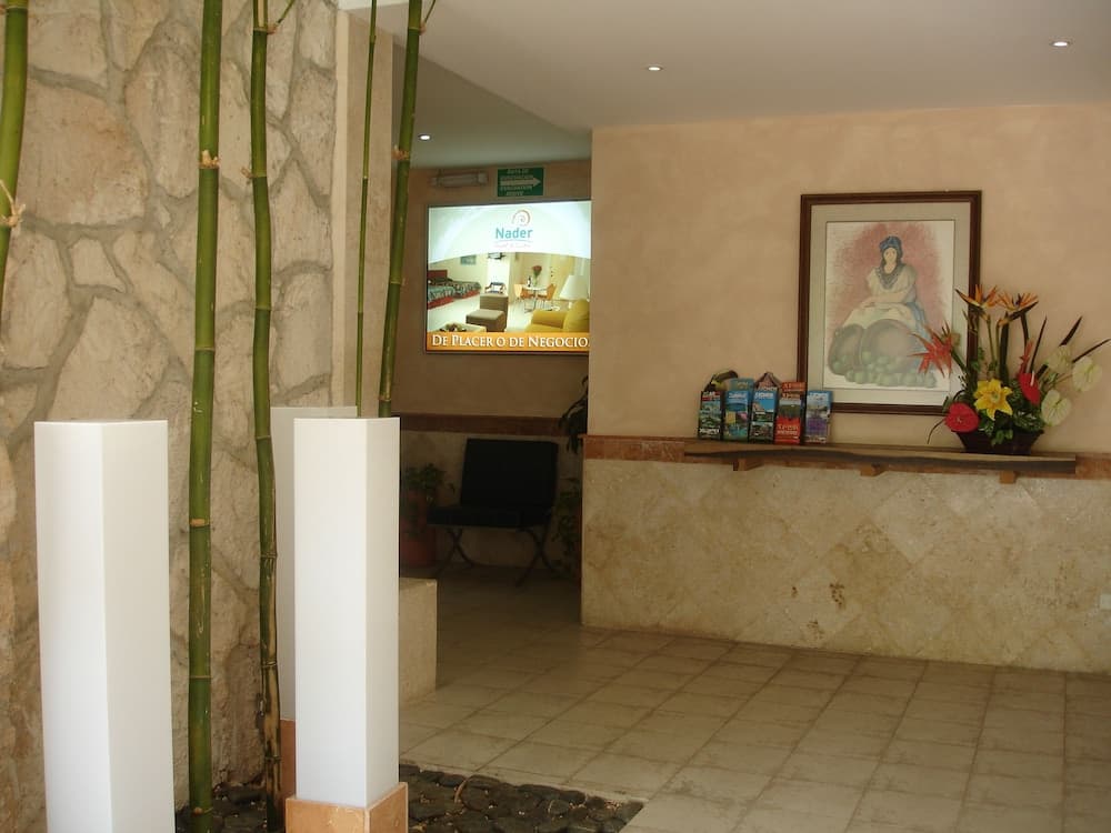 Hotel & Suites Nader — 2