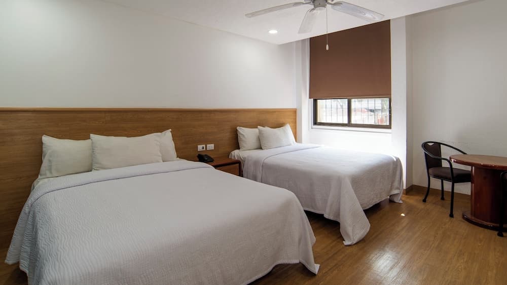 Hotel San Lucas — 1