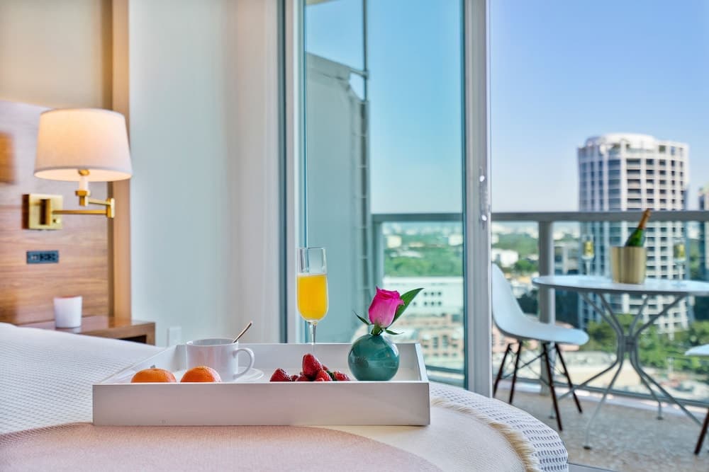 Miami Vacation Rentals - Coconut Grove — 6