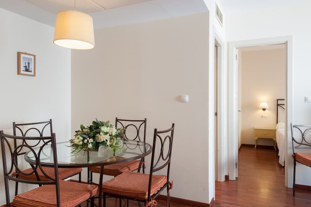 Hotel Murillo Reinoso — 28