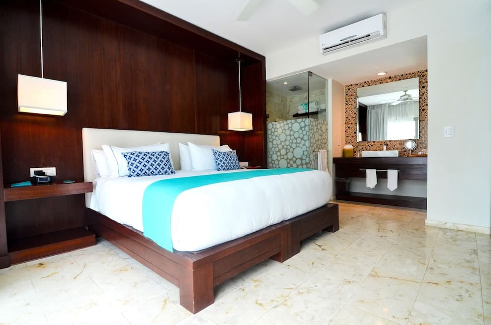 The Palm at Playa — 17