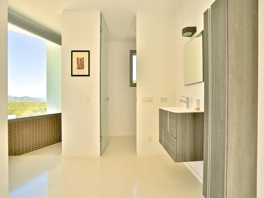 Casa de Vacaciones Moderna con Amplias Terrazas — 10