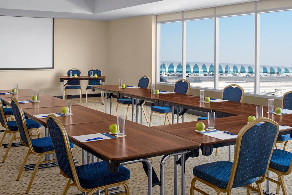 Holiday Inn Express Dubai Airport, un hotel IHG — 21