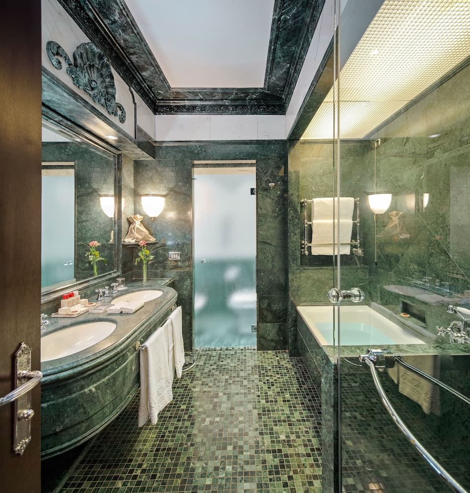 Hassler Roma — 6