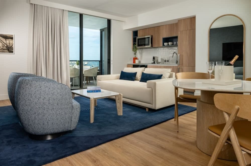 Gale Miami Hotel and Residences — 9