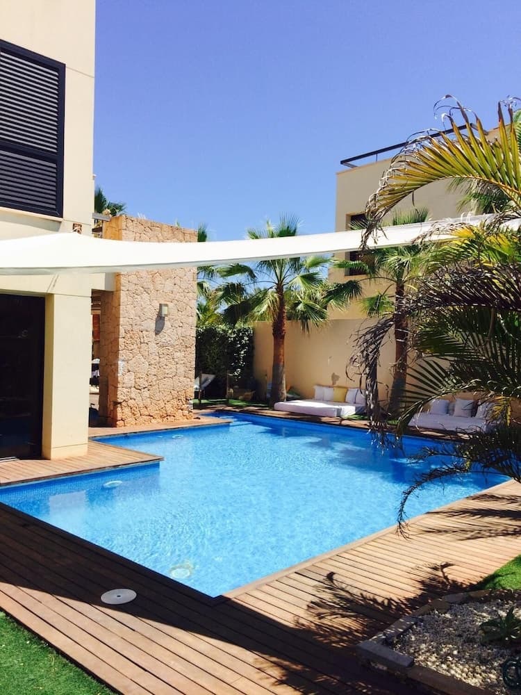 Villa Samarinada 3 — 4